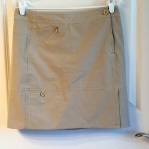 Eddie Bauer Khaki Skort. Size 4